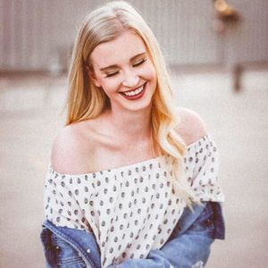 Meet your Posher, Michaela